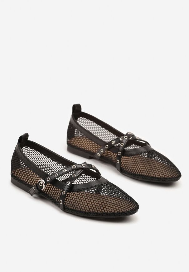 Renee - Czarne Balerinki z Siateczki w Stylu Mary Jane z Podwójnym Paskiem Felritia. Okazja: na spotkanie biznesowe. Zapięcie: pasek. Kolor: czarny. Materiał: materiał, jeans. Obcas: na obcasie. Styl: biznesowy, elegancki. Wysokość obcasa: niski