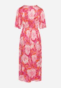 Born2be - Różowa Rozkloszowana Sukienka z Marszczonym Dekoltem i Gumką w Pasie Ozdobiona Rozcięciami Balpia. Okazja: na co dzień. Kolor: różowy. Długość rękawa: krótki rękaw. Wzór: aplikacja. Typ sukienki: proste. Styl: casual, elegancki #2