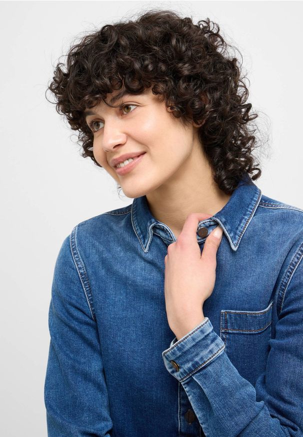 Damska Sukienka Mini Mustang Style Aloha Henley Dress Denim Blue 1015584 5000 701. Typ kołnierza: typu henley. Materiał: denim. Długość: mini