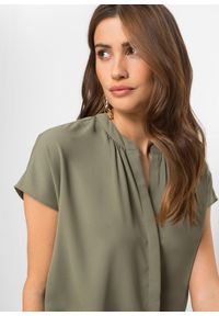 bonprix - Bluzka z krótkim rękawem i krytą plisą guzikową. Typ kołnierza: dekolt w serek. Kolor: zielony. Długość rękawa: krótki rękaw. Długość: krótkie #3