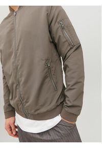 Jack & Jones - Jack&Jones Kurtka bomber Rush 12165203 Beżowy Regular Fit. Kolor: beżowy. Materiał: syntetyk #3