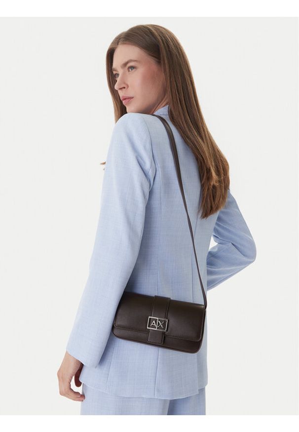 Armani Exchange Torebka XW002567 AF12039 U6018 Brązowy. Kolor: brązowy. Materiał: skórzane