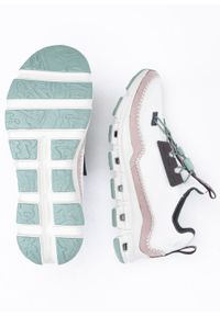 Sneakersy damskie białe On Running Cloudaway. Okazja: na co dzień. Zapięcie: sznurówki. Kolor: biały. Materiał: guma, materiał. Szerokość cholewki: normalna. Sport: bieganie