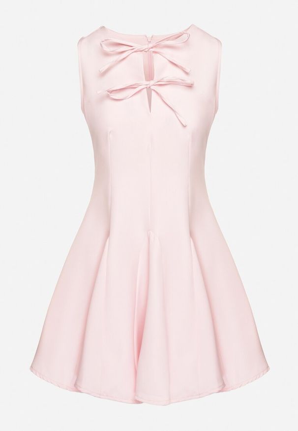 Born2be - Różowa Rozkloszowana Sukienka Bez Rękawów z Ozdobnymi Wiązaniami Avelkio. Okazja: na spacer, na co dzień. Kolor: różowy. Długość rękawa: bez rękawów. Typ sukienki: rozkloszowane. Styl: casual, elegancki