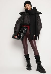 Born2be - Czarna Pikowana Kurtka o Nietoperzowym Kroju z Szerokim Kołnierzem Neandria. Okazja: na co dzień, do pracy. Kolor: czarny. Materiał: jeans. Długość: krótkie. Styl: casual, elegancki #6