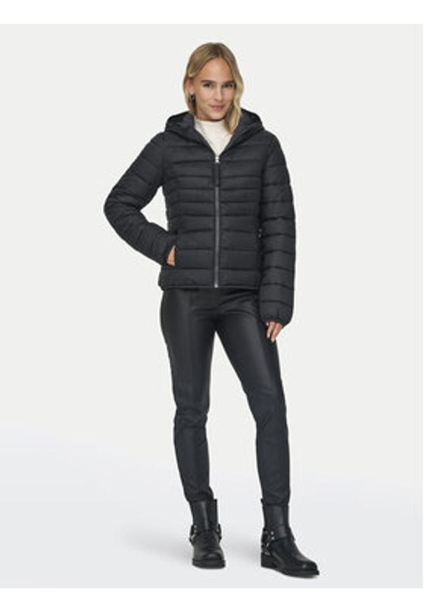 only - ONLY Kurtka zimowa Tahoe 15322040 Czarny Regular Fit. Kolor: czarny. Materiał: syntetyk. Sezon: zima