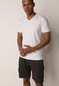 Born2be - Szare Szorty z Bawełną w Stylu Safari z Kieszeniami Cargo Sabririla. Okazja: na co dzień. Kolor: szary. Materiał: bawełna. Długość: długie. Sezon: lato. Styl: casual #5