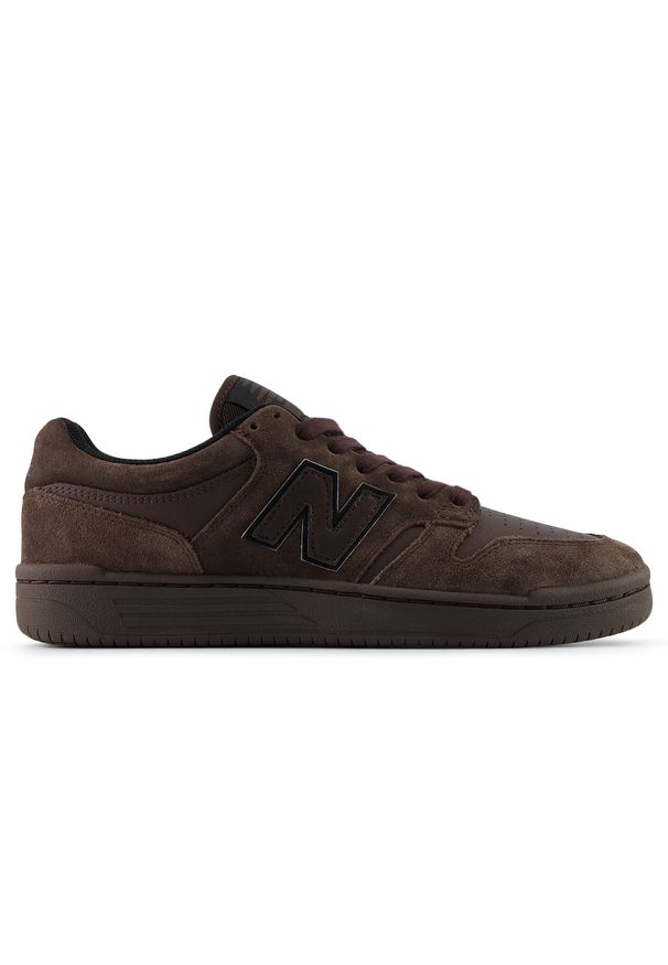 Buty męskie New Balance Numeric UN480CHC – brązowe. Kolor: brązowy. Materiał: materiał, zamsz, syntetyk, dresówka, guma, skóra. Szerokość cholewki: normalna. Wzór: nadruk. Sport: bieganie