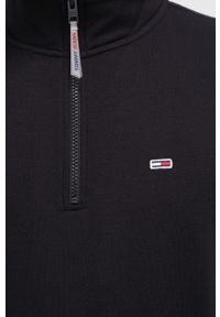 Tommy Jeans Bluza męska kolor czarny z aplikacją. Kolor: czarny. Materiał: bawełna. Długość: krótkie. Wzór: aplikacja #5