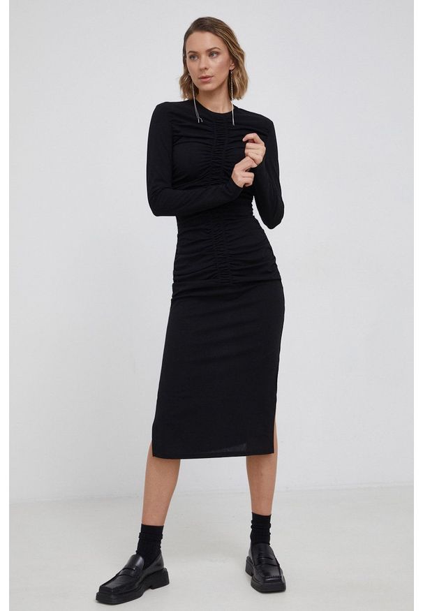 Karl Lagerfeld - Sukienka 220W1352. Okazja: na co dzień. Kolor: czarny. Materiał: tkanina. Długość rękawa: długi rękaw. Wzór: gładki. Typ sukienki: proste. Styl: casual