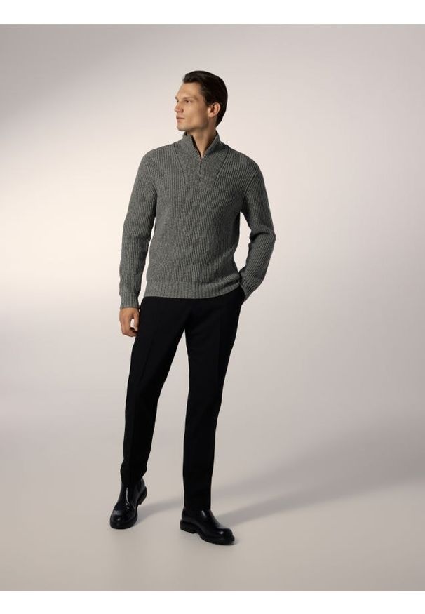 Reserved - Sweter z wełną - szary. Kolor: szary. Materiał: wełna