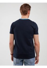 Big-Star - Koszulka męska z kolorowym nadrukiem granatowa Ralier 403. Okazja: na co dzień. Kolor: niebieski. Materiał: bawełna, jeans, materiał. Wzór: nadruk, kolorowy. Styl: vintage, retro, klasyczny, casual #6