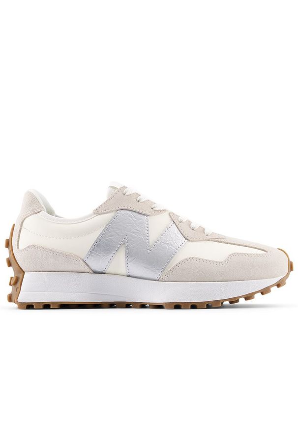 Buty damskie New Balance W327240 - beżowe. Okazja: na co dzień. Zapięcie: sznurówki. Kolor: beżowy. Materiał: syntetyk, materiał, zamsz, guma. Szerokość cholewki: normalna. Sezon: lato