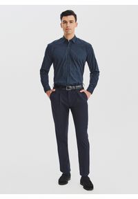 Pako Lorente - PAKO LORENTE - Granatowa koszula męska wzór geometryczny. Kolor: niebieski. Materiał: bawełna. Długość rękawa: długi rękaw. Długość: długie. Wzór: geometria. Sezon: jesień #4