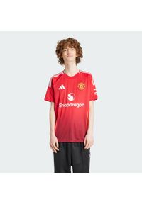 Adidas - Koszulka Manchester United 24/25 Home. Kolor: czerwony. Materiał: materiał