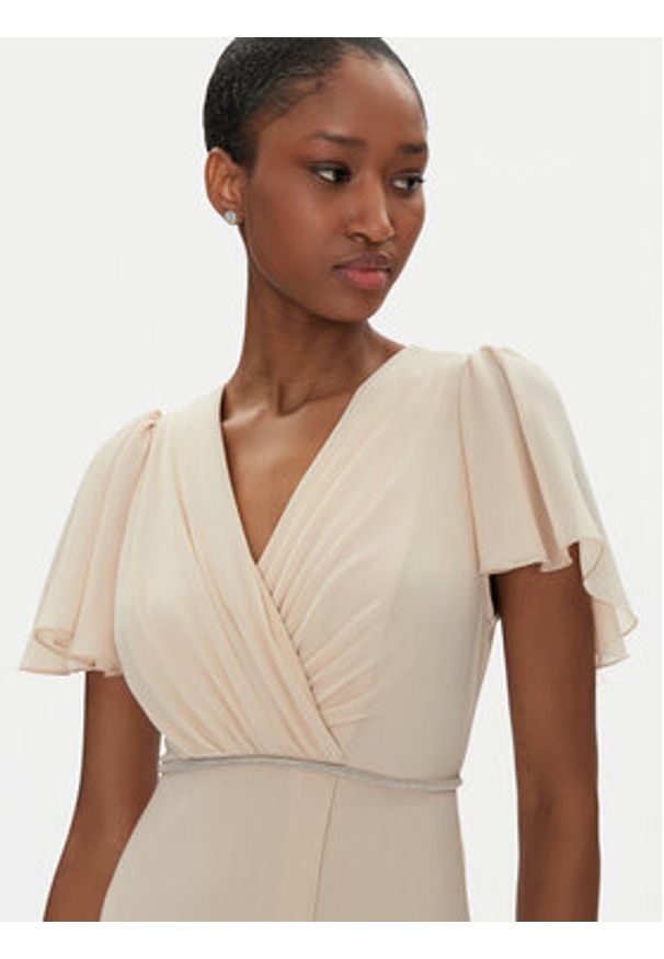 Rinascimento Sukienka wieczorowa CFC0122466003 Beżowy Regular Fit. Kolor: beżowy. Materiał: syntetyk. Styl: wizytowy