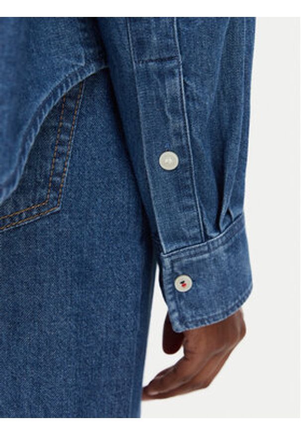 TOMMY HILFIGER - Tommy Hilfiger Koszula jeansowa WW0WW50528 Niebieski Boxy Fit. Kolor: niebieski. Materiał: bawełna