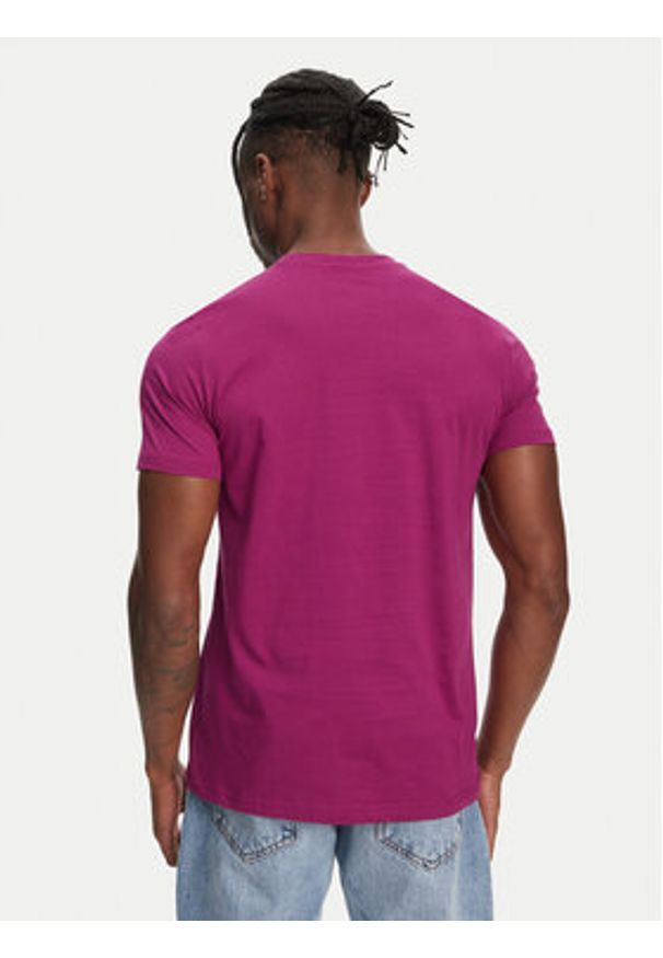 Robe di Kappa T-Shirt Luc 611187W Fioletowy Regular Fit. Kolor: fioletowy. Materiał: bawełna