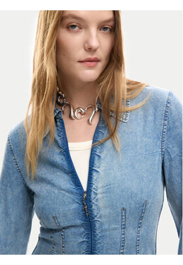 Desigual Sukienka jeansowa Lonan 26SWVD03 Niebieski Slim Fit. Kolor: niebieski. Materiał: lyocell