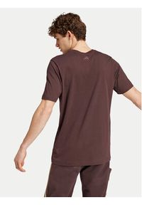 Adidas - adidas T-Shirt Essentials Linear Logo IZ4768 Brązowy Regular Fit. Kolor: brązowy. Materiał: bawełna #7