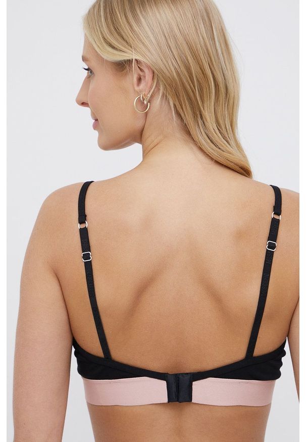 Moschino Underwear Biustonosz kolor czarny bawełniany gładki. Kolor: czarny. Materiał: bawełna. Rodzaj stanika: odpinane ramiączka. Wzór: gładki