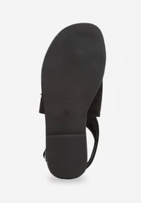 Renee - Czarne Sandały VICES z Imitacji Zamszu o Fasonie Japonek z Paskiem na Palec Cresea. Zapięcie: pasek. Kolor: czarny. Materiał: zamsz. Sezon: wiosna, lato #2