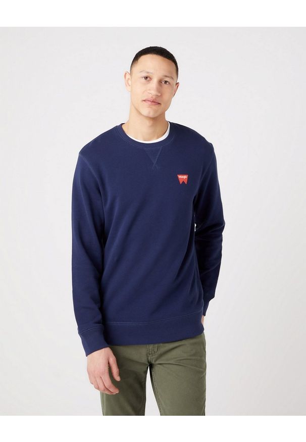 Wrangler - WRANGLER SIGN OFF CREW MĘSKA BLUZA KLASYCZNA LOGO NAVY W661HA114. Styl: klasyczny