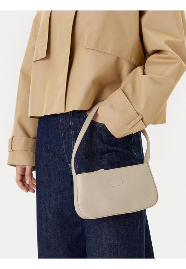 Tommy Jeans Torebka Tjw Ess Must Shoulder Bag AW0AW16966 Beżowy. Kolor: beżowy. Materiał: skórzane