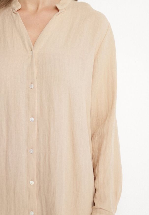 Born2be - Beżowa Sukienka Oversize z Bawełny o Prostym Kroju Koszulowym Elanistra. Okazja: na co dzień. Kolor: beżowy. Materiał: bawełna. Typ sukienki: koszulowe, oversize, proste. Styl: casual, elegancki