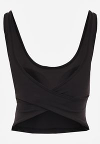 Born2be - Czarny Sportowy Top z Odkrytymi Plecami i Skrzyżowanymi Paskami Daemoth. Okazja: na co dzień. Typ kołnierza: kaptur. Kolor: czarny. Styl: sportowy #2