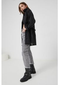 Answear Lab kurtka jeansowa damska kolor czarny przejściowa oversize. Kolor: czarny. Materiał: jeans. Styl: wakacyjny