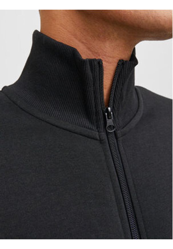Jack & Jones - Jack&Jones Bluza Paulos 12250737 Czarny Standard Fit. Kolor: czarny. Materiał: syntetyk