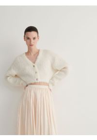 Reserved - Sweter z alpaką - biały. Kolor: biały. Materiał: dzianina