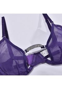 Intica - Komplet bielizny z kryształkami elegancki i wygodny Sinem. Kolor: fioletowy. Materiał: tkanina, materiał. Wzór: aplikacja #9