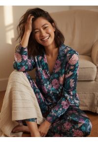 Sinsay - Satynowa piżama we wzór kwiatowy - ciemny turkus. Materiał: satyna. Wzór: kwiaty #1