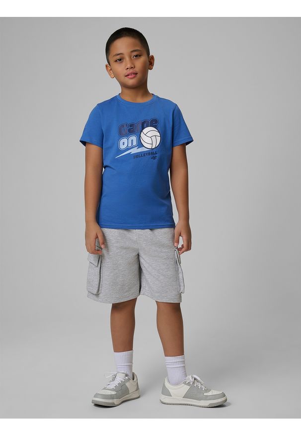 4f - 4F T-shirt regular z nadrukiem chłopięcy - granatowy 152 (11-12 lat). Okazja: na co dzień, na uczelnię. Kolor: niebieski. Materiał: dzianina, skóra, materiał, bawełna. Wzór: nadruk. Sezon: lato. Styl: casual