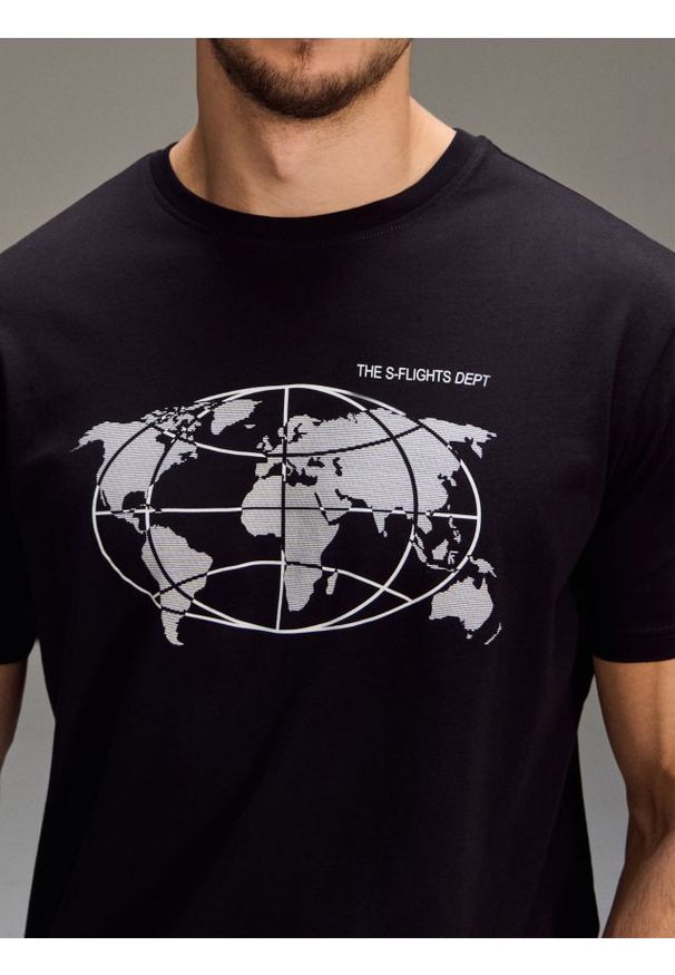 Sinsay - Bawełniana koszulka z krótkim rękawem - czarny. Kolor: czarny. Materiał: bawełna. Długość rękawa: krótki rękaw. Długość: krótkie