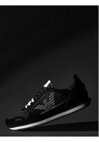 Emporio Armani Sneakersy X4X537 XM678 N639 Czarny. Kolor: czarny. Materiał: materiał #6