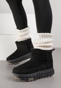 Born2be - Czarne Śniegowce na Grubej Tłoczonej Podeszwie Apenella. Okazja: na co dzień. Kolor: czarny. Styl: klasyczny, casual #5