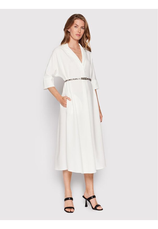 Imperial Sukienka codzienna ACIODEM Biały Regular Fit. Okazja: na co dzień. Kolor: biały. Materiał: syntetyk. Typ sukienki: proste. Styl: casual