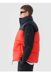 4f - 4F Bezrękawnik puchowy z wypełnieniem syntetycznym męski - czerwony S. Okazja: na co dzień. Typ kołnierza: kołnierzyk stójkowy. Kolor: czerwony. Materiał: syntetyk, puch. Długość rękawa: bez rękawów. Długość: krótkie. Wzór: gładki. Styl: klasyczny, casual, sportowy #2