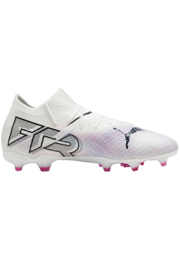 Buty piłkarskie Puma Future 7 Pro FG/AG M 107707 01 białe. Kolor: biały. Materiał: materiał, dzianina. Szerokość cholewki: normalna. Sport: piłka nożna