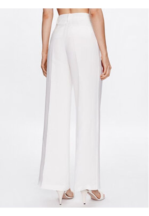 Pinko Spodnie materiałowe 100641 A0IN Biały Relaxed Fit. Kolor: biały. Materiał: wiskoza