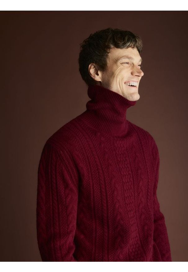 Reserved - Sweter z wełną - czerwony. Kolor: czerwony. Materiał: wełna