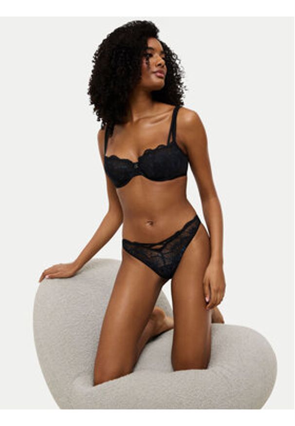 Triumph Stringi Palina Moonlight Kiss 10224827 Czarny. Kolor: czarny. Materiał: syntetyk