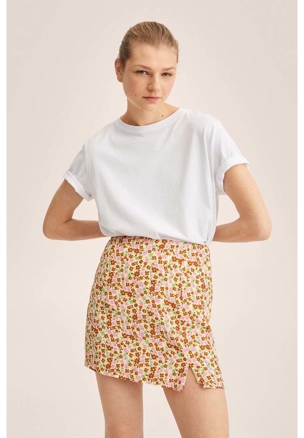 mango - Mango spódnica Lucy kolor beżowy mini prosta. Okazja: na co dzień. Stan: podwyższony. Kolor: beżowy. Materiał: włókno. Styl: casual