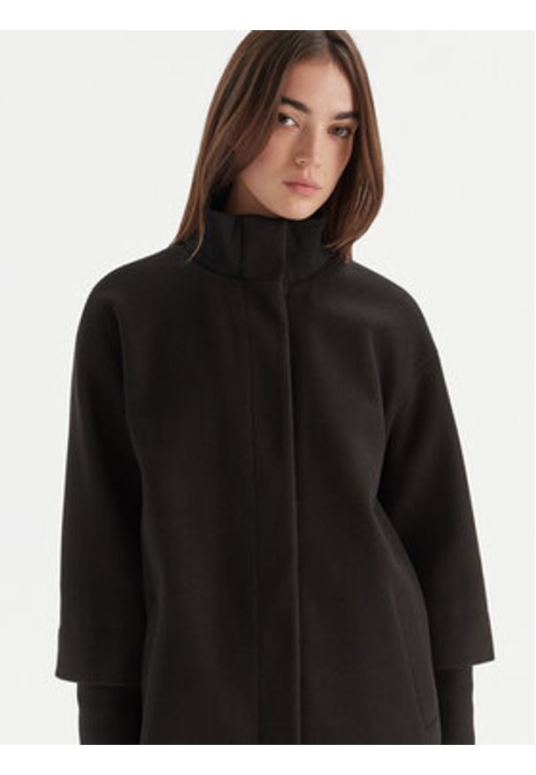 Vero Moda Płaszcz przejściowy Vince 10335816 Czarny Regular Fit. Kolor: czarny. Materiał: syntetyk