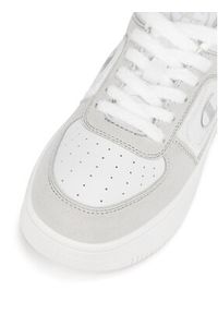 Champion Sneakersy FOUL PLAY PLAT VELOUR S11702-ES002 Szary. Kolor: szary. Materiał: skóra