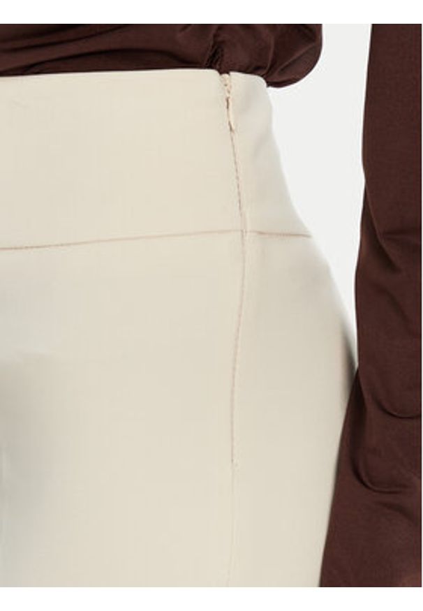 Rinascimento Spodnie materiałowe CFC0122830003 Écru Regular Fit. Materiał: syntetyk