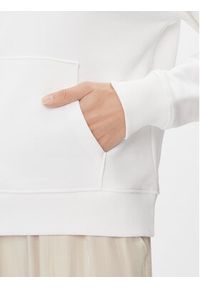 Tommy Jeans Bluza Badge DW0DW17326 Biały Boxy Fit. Kolor: biały. Materiał: bawełna